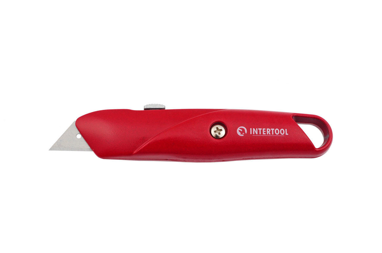 Нож Intertool - трапециевидный, металлический 1