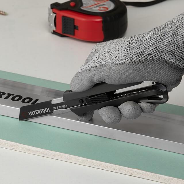 Нож сегментный Intertool-Storm - 18 мм алюминиевый 10