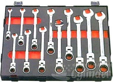 Комбинированный набор ключей с трещоткой